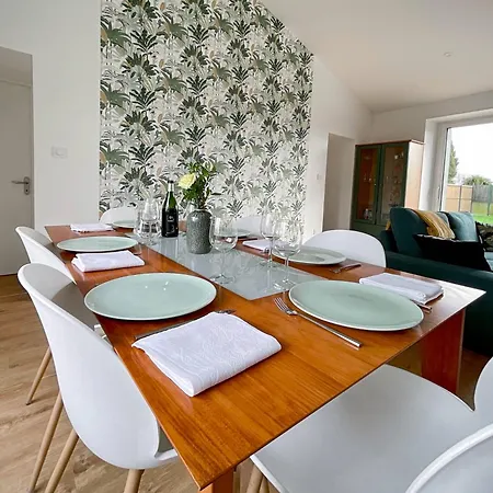 Holiday home Echappee De La Loire - Jardin - Parking - 3 Chamb. Divatte-sur-Loire